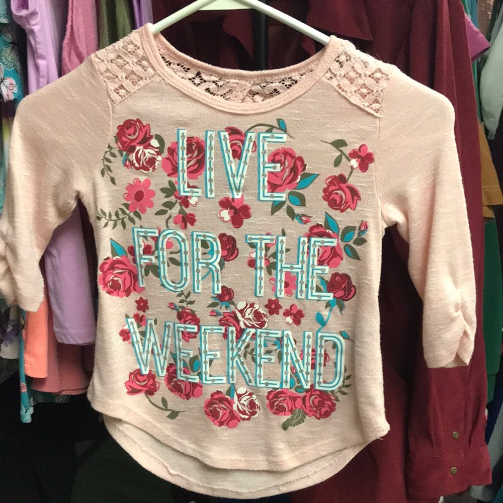 Pink lace shirt floral ‘live for the weekend’ on front half length sleeve